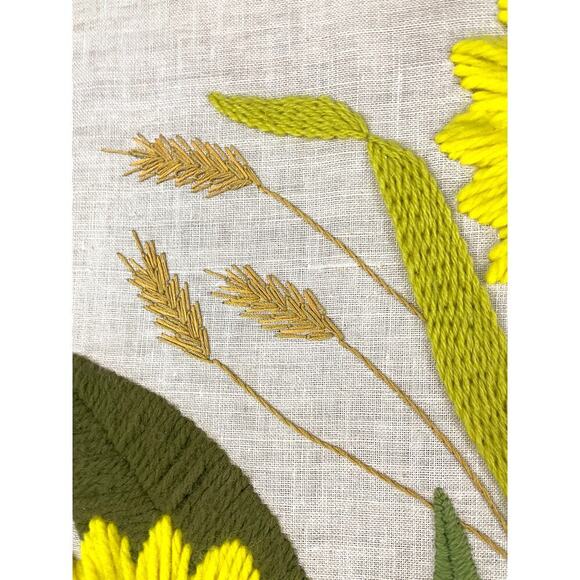 VTG Crewel Floral Sunflowers Needlepoint Framed 70's Fiber Wall Art 26"x32" - Picture 10 of 15